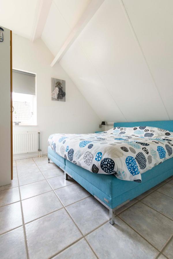 Vakantiehuis Op Villapark Oesterbaai Aan Zee , Met Speeltuin Grenzend Aan De Tuin Wemeldinge Exterior foto